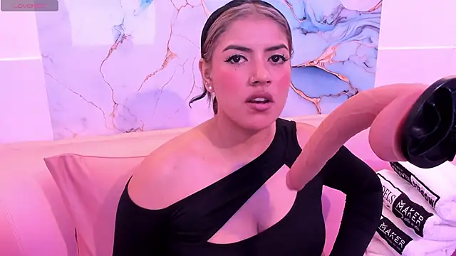 taylor cupper online show from September 18, 2025, 3:53 am