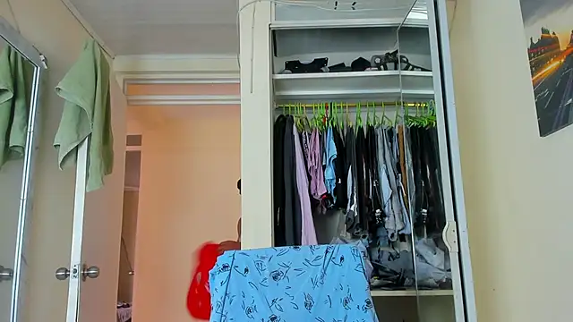 JuanBlade online show from September 11, 2025, 2:06 pm