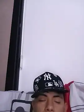 Snapshot of Bxby-young chatting on May 24, 2026, 7:52 am Bxby-young online show from May 24, 2026, 7:52 am