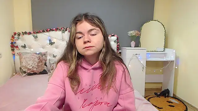 TinaRedly online show from March 6, 2026, 7:03 am