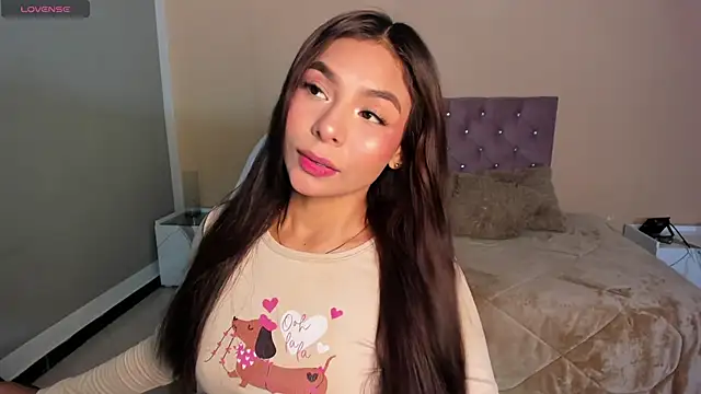 amira cute2 online show from February 10, 2026, 11:09 am