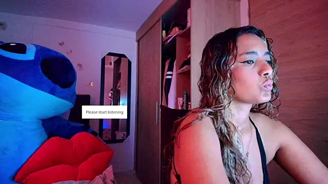 Snapshot of megan_collins96 chatting on November 3, 2025, 7:28 pm megan collins96 online show from November 3, 2025, 7:28 pm