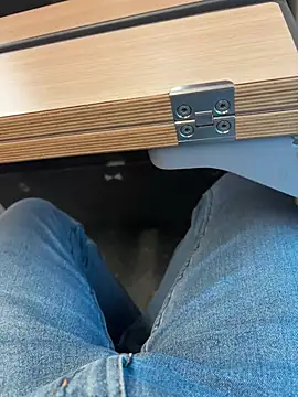 maleesa online show from March 28, 2026, 4:08 pm