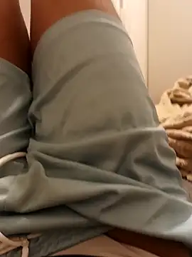 maleesa online show from November 4, 2025, 3:49 pm