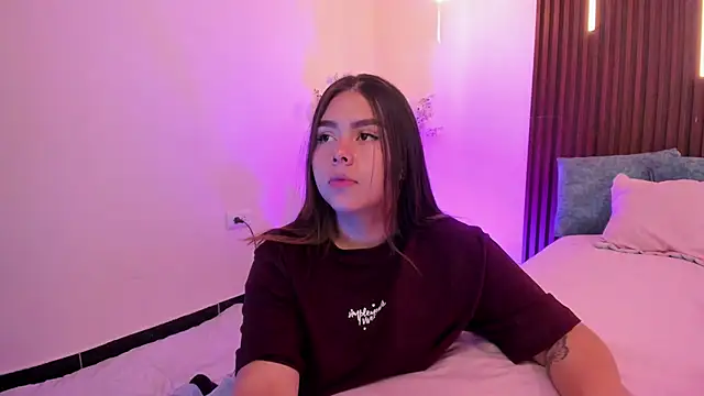 Snapshot of ArianaBaker chatting on February 9, 2026, 1:31 pm ArianaBaker online show from February 9, 2026, 1:31 pm