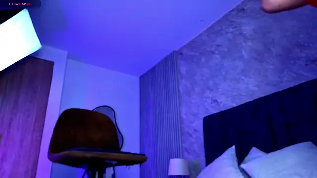 lola  sweetx online show from March 8, 2026, 10:29 am