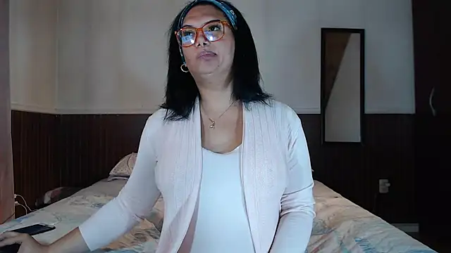 flowerdirtty online show from April 1, 2026, 8:17 pm