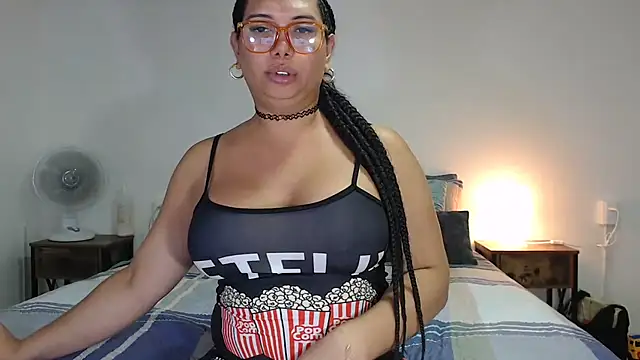 flowerdirtty online show from November 6, 2025, 11:53 pm