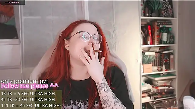 me  hanna online show from May 4, 2026, 2:26 am