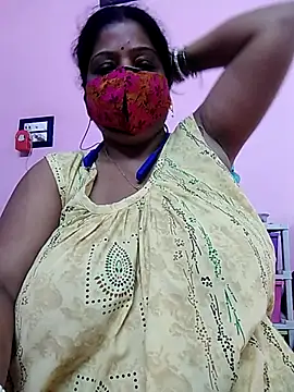 Snapshot of Kayra_34 chatting on October 6, 2025, 3:29 am Kayra 34 online show from October 6, 2025, 3:29 am