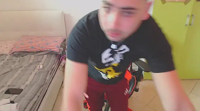 Snapshot of claudio20031 chatting on March 9, 2025, 2:54 pm claudio20031 online show from March 9, 2025, 2:54 pm