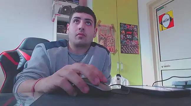 Snapshot of claudio20031 chatting on February 26, 2025, 1:32 pm claudio20031 online show from February 26, 2025, 1:32 pm