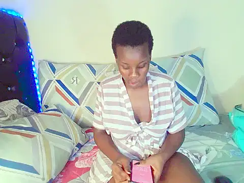 dinnykrazx online show from November 14, 2025, 6:22 pm