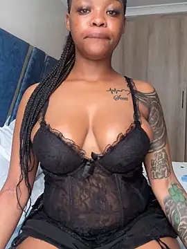 SexxyLunar online show from February 25, 2026, 5:51 am