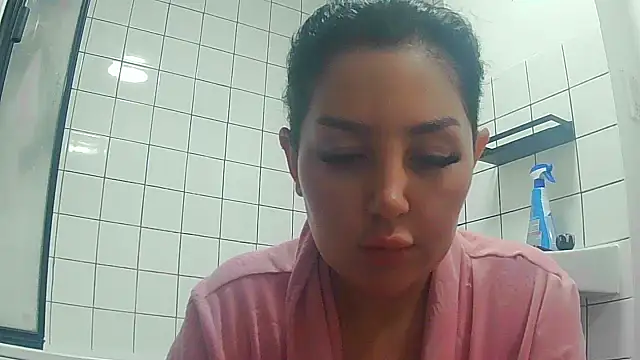 magical mia online show from November 28, 2025, 11:21 am