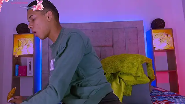 Snapshot of dilan_alfonzo chatting on December 15, 2025, 12:44 pm dilan alfonzo online show from December 15, 2025, 12:44 pm