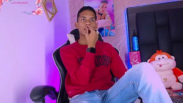 dilan alfonzo online show from April 1, 2026, 4:47 am