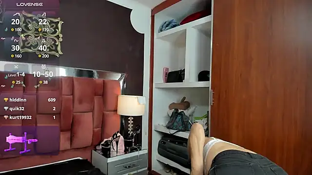 Snapshot of JulianaMartineS chatting on February 8, 2025, 3:42 pm JulianaMartineS online show from February 8, 2025, 3:42 pm