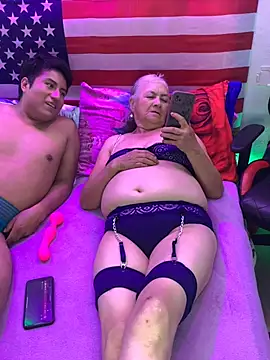 Snapshot of Grandma_Mature23 chatting on February 22, 2025, 2:28 am Grandma Mature23 online show from February 22, 2025, 2:28 am