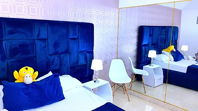 LexaDeRusso online show from March 19, 2026, 7:47 pm