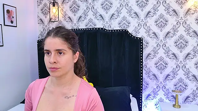 LexaDeRusso online show from November 20, 2025, 7:47 pm