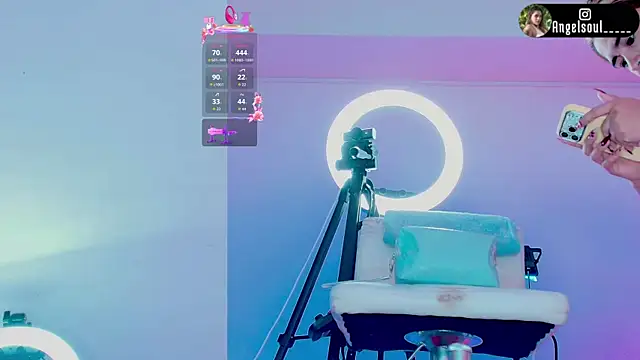 Angelst   online show from June 3, 2026, 1:39 am
