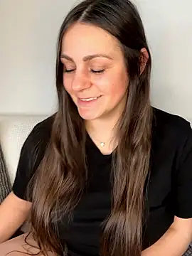 Snapshot of Loella-Rose chatting on January 11, 2026, 1:40 pm Loella-Rose online show from January 11, 2026, 1:40 pm