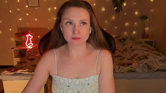 desperatehousewife   online show from March 26, 2026, 7:12 pm