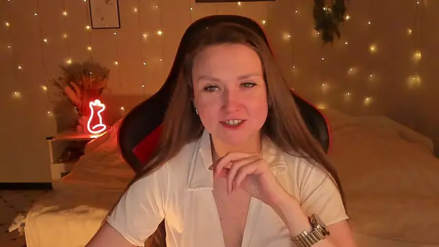 desperatehousewife   online show from February 23, 2026, 8:20 pm