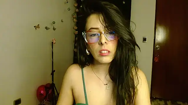 ella peck online show from November 20, 2025, 10:52 pm