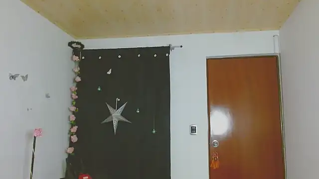 ella peck online show from February 24, 2026, 4:57 am