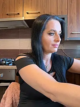 Hotmomcheckk  online show from February 22, 2026, 10:50 am