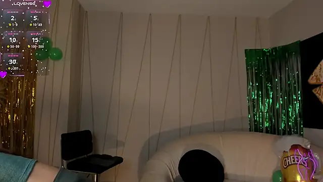 MollySundersX online show from March 18, 2025, 2:40 am