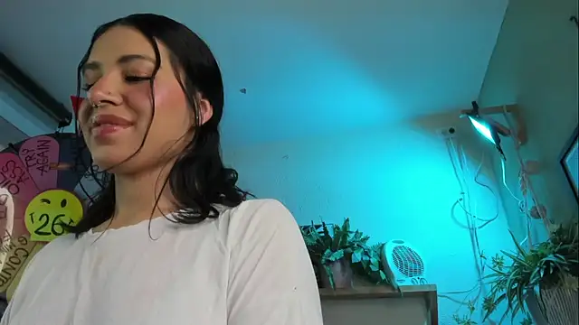 Snapshot of MiaaRose chatting on December 4, 2025, 7:13 pm MiaaRose online show from December 4, 2025, 7:13 pm