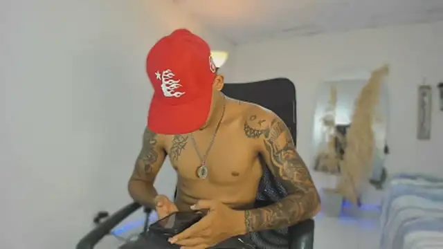 slim master12 online show from February 4, 2026, 11:44 pm