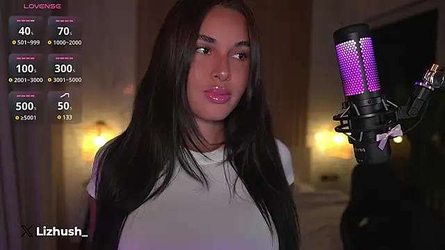 Lizhush  online show from January 5, 2025, 5:20 pm