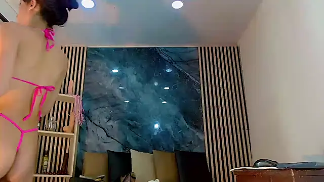 PriscilaRainbow online show from October 27, 2025, 8:32 pm