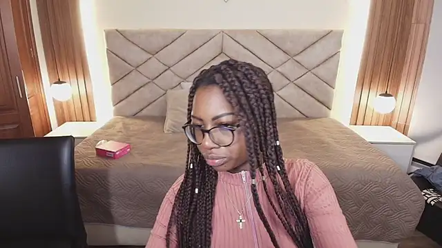 Snapshot of Raquel_jones chatting on July 24, 2026, 12:12 pm Raquel jones online show from July 24, 2026, 12:12 pm