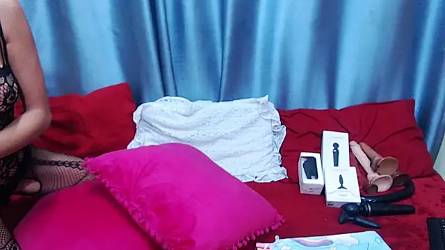 SultryCaramelFantasyx21 online show from March 14, 2025, 11:56 am