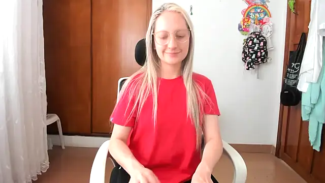 Adele johnsonn1 online show from November 3, 2025, 3:37 pm