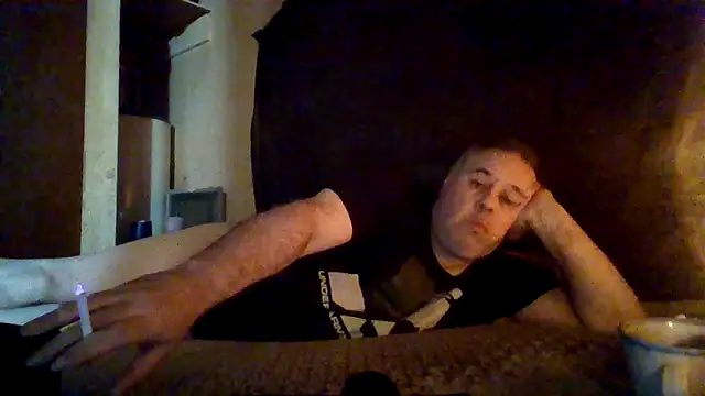 Nightshade7712 online show from October 7, 2025, 7:48 pm