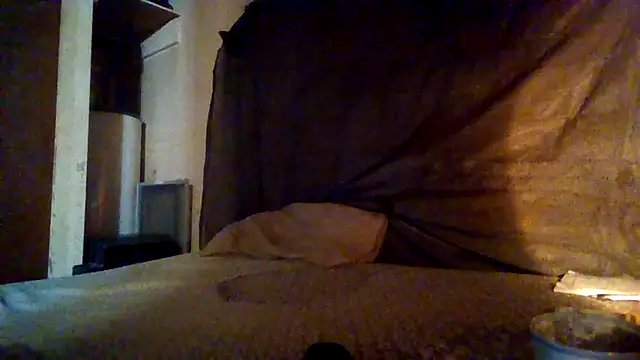 Nightshade7712 online show from September 23, 2025, 3:08 pm