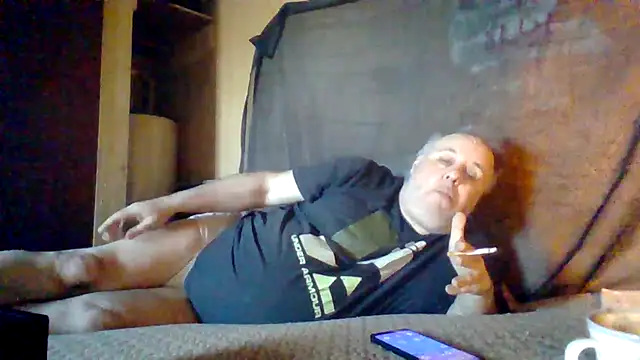 Nightshade7712 online show from November 4, 2025, 5:17 pm