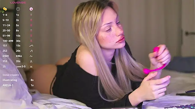 BabeHolly online show from January 6, 2026, 2:48 am