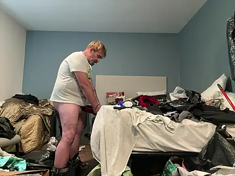 JakTRipr online show from March 4, 2025, 6:29 pm