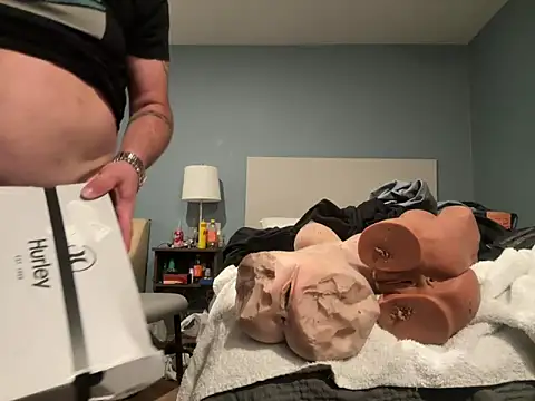 JakTRipr online show from March 21, 2025, 1:23 pm