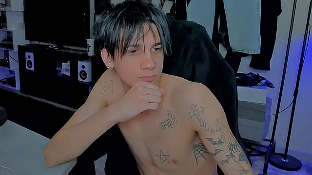 MarkBrowniii online show from April 23, 2026, 10:55 pm