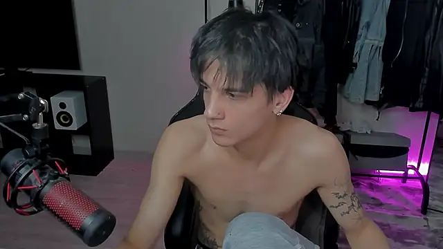 MarkBrowniii online show from February 17, 2025, 5:55 pm