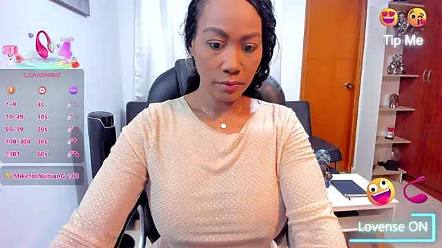 Snapshot of Alison_Lemos chatting on July 31, 2026, 10:14 am Alison Lemos online show from July 31, 2026, 10:14 am