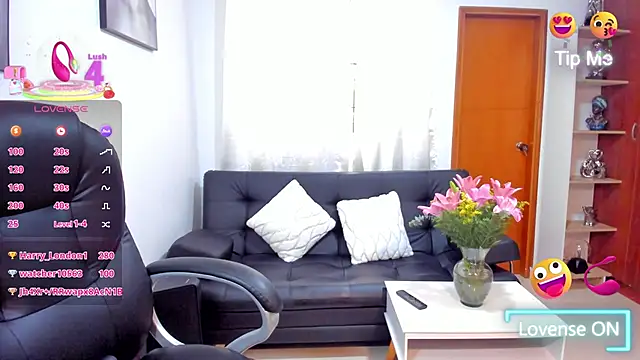 Snapshot of Alison_Lemos chatting on June 14, 2026, 2:29 pm Alison Lemos online show from June 14, 2026, 2:29 pm